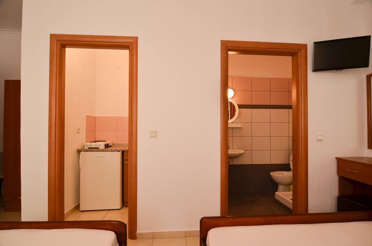 Giannis Hotel Paralía Eksteriør bilde