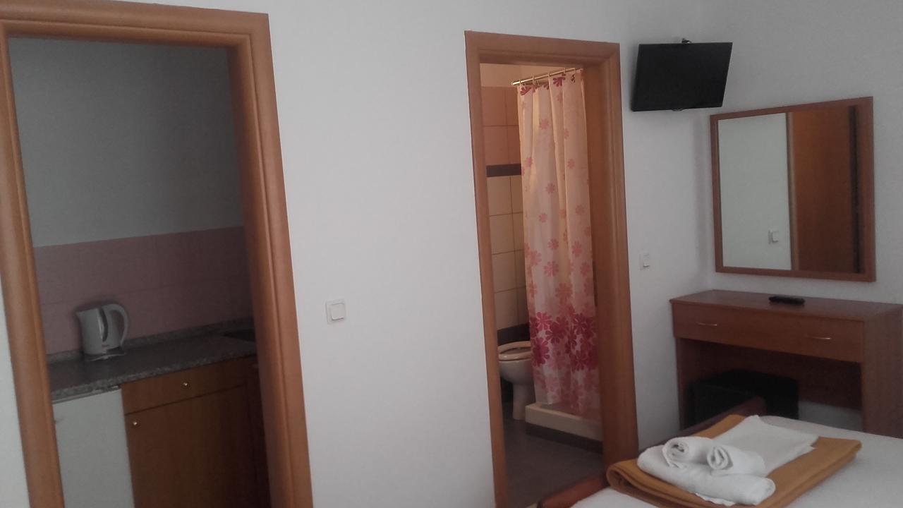 Giannis Hotel Paralía Rom bilde