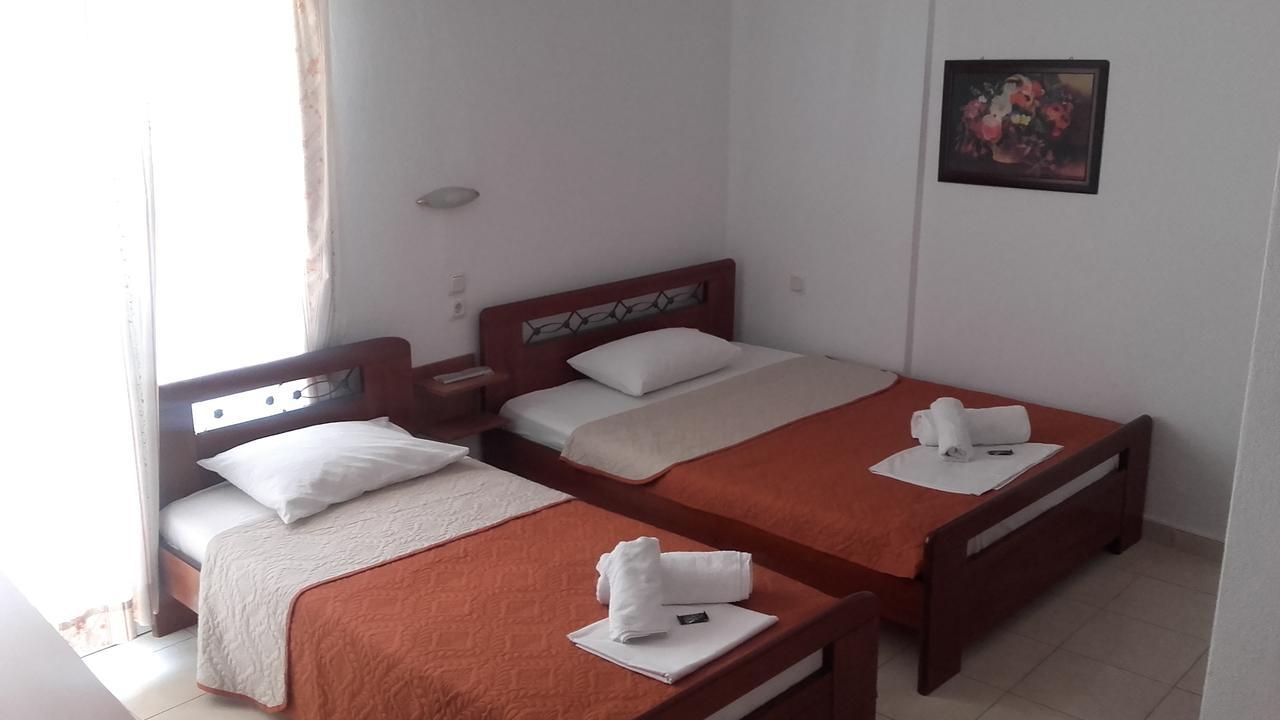 Giannis Hotel Paralía Eksteriør bilde