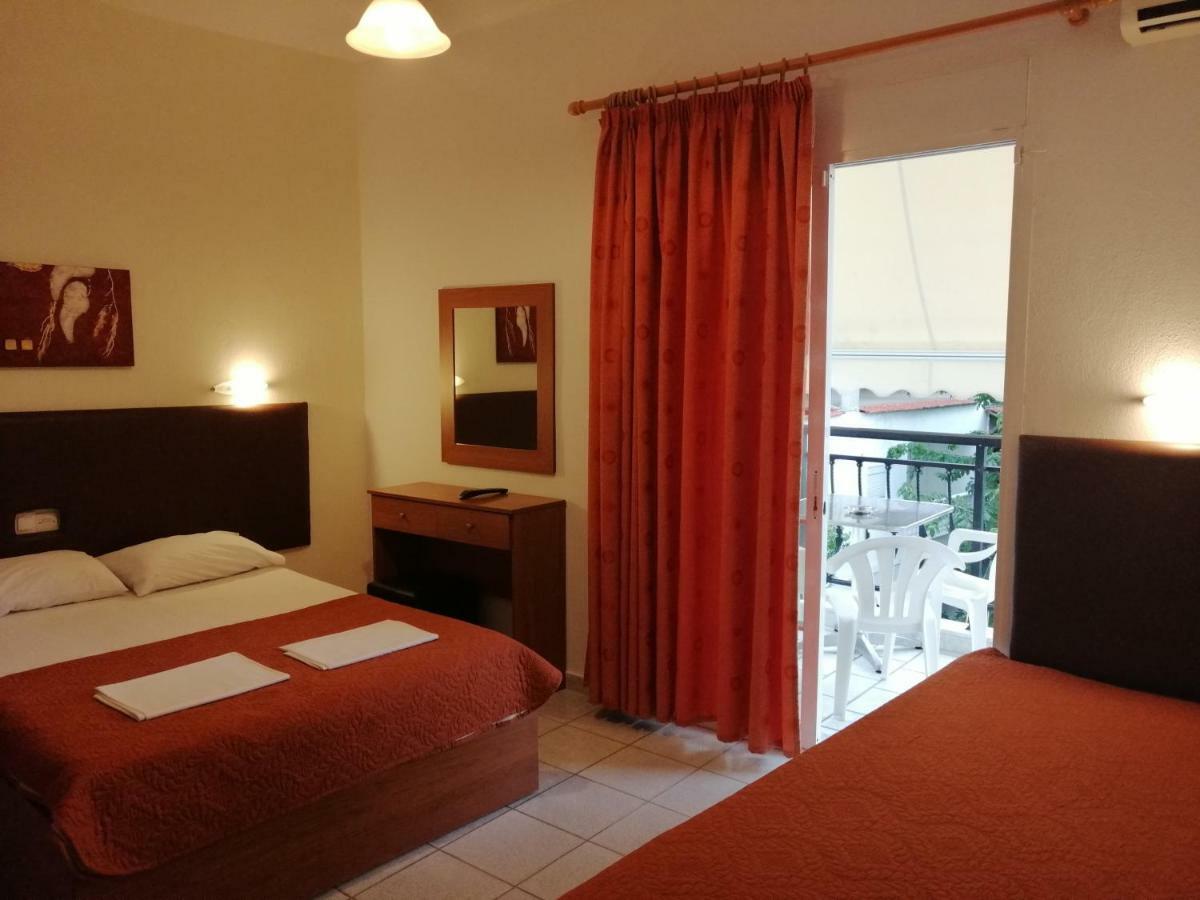 Giannis Hotel Paralía Eksteriør bilde
